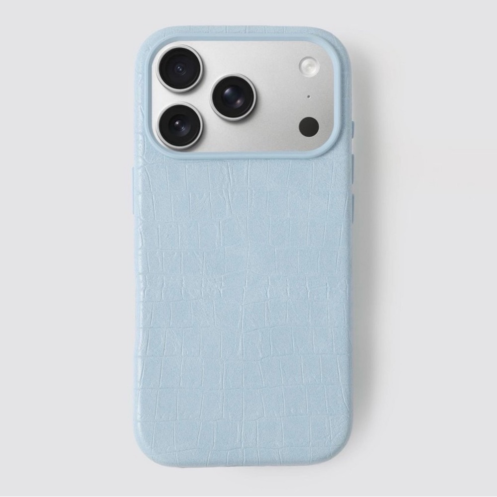 Hello Lux iPhone 17 Pro Light Blue Croc Phone Case
New In Box
